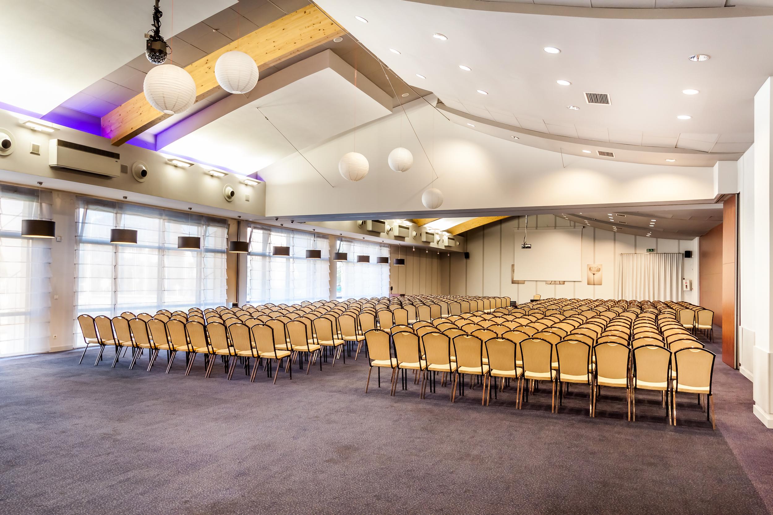 Qubus Hotel Legnica Luaran gambar
