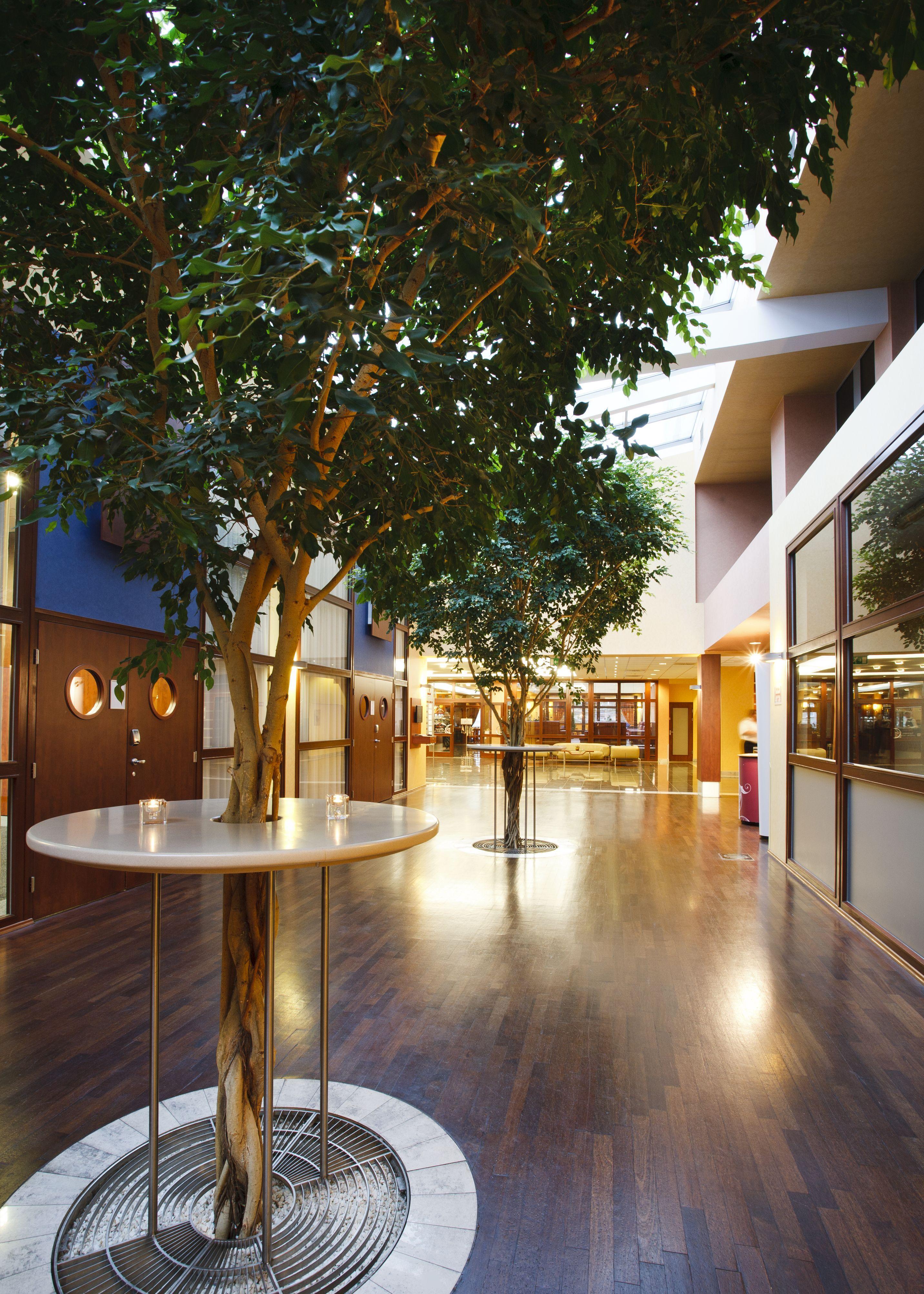 Qubus Hotel Legnica Luaran gambar