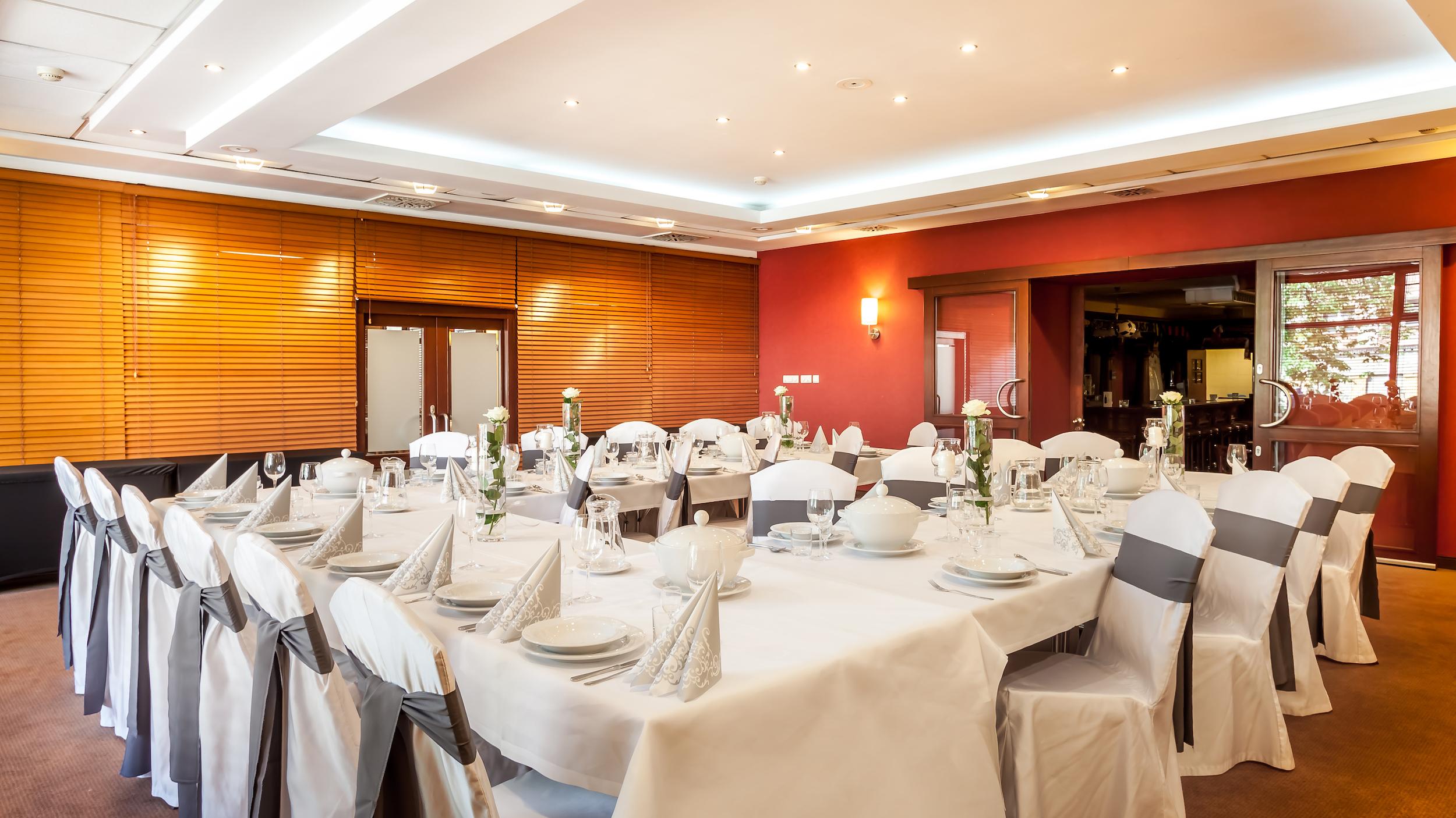 Qubus Hotel Legnica Luaran gambar