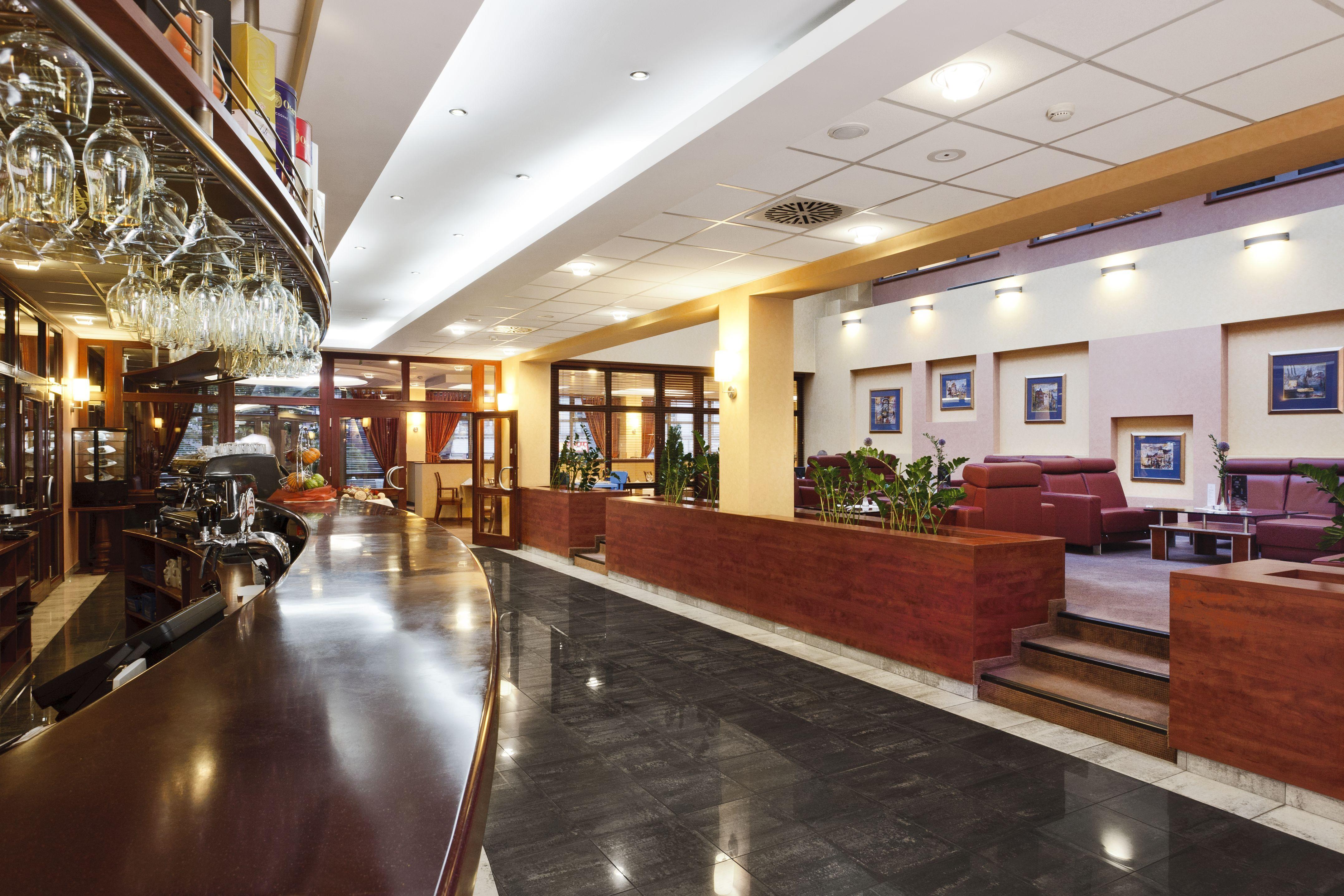 Qubus Hotel Legnica Luaran gambar