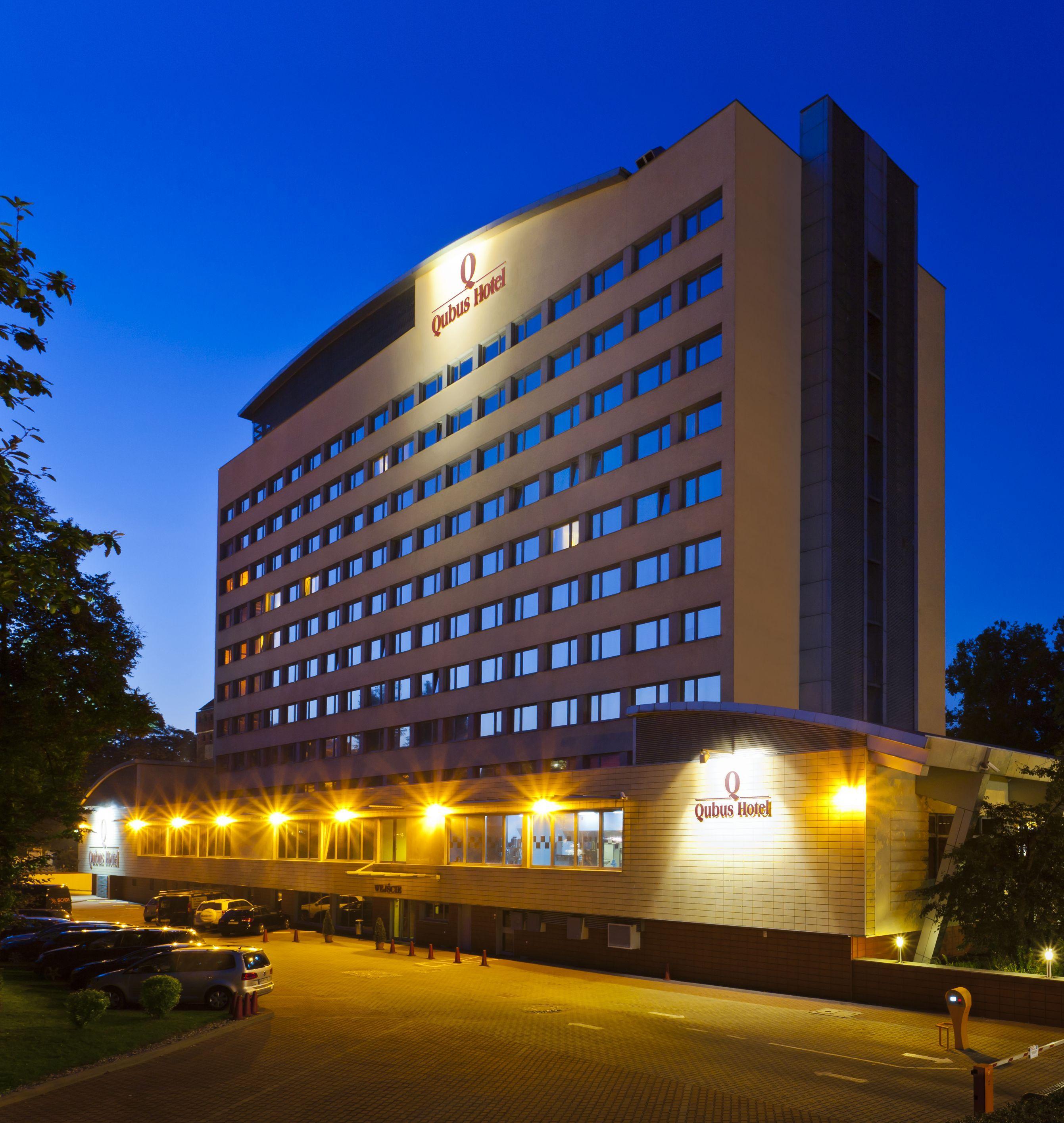 Qubus Hotel Legnica Luaran gambar