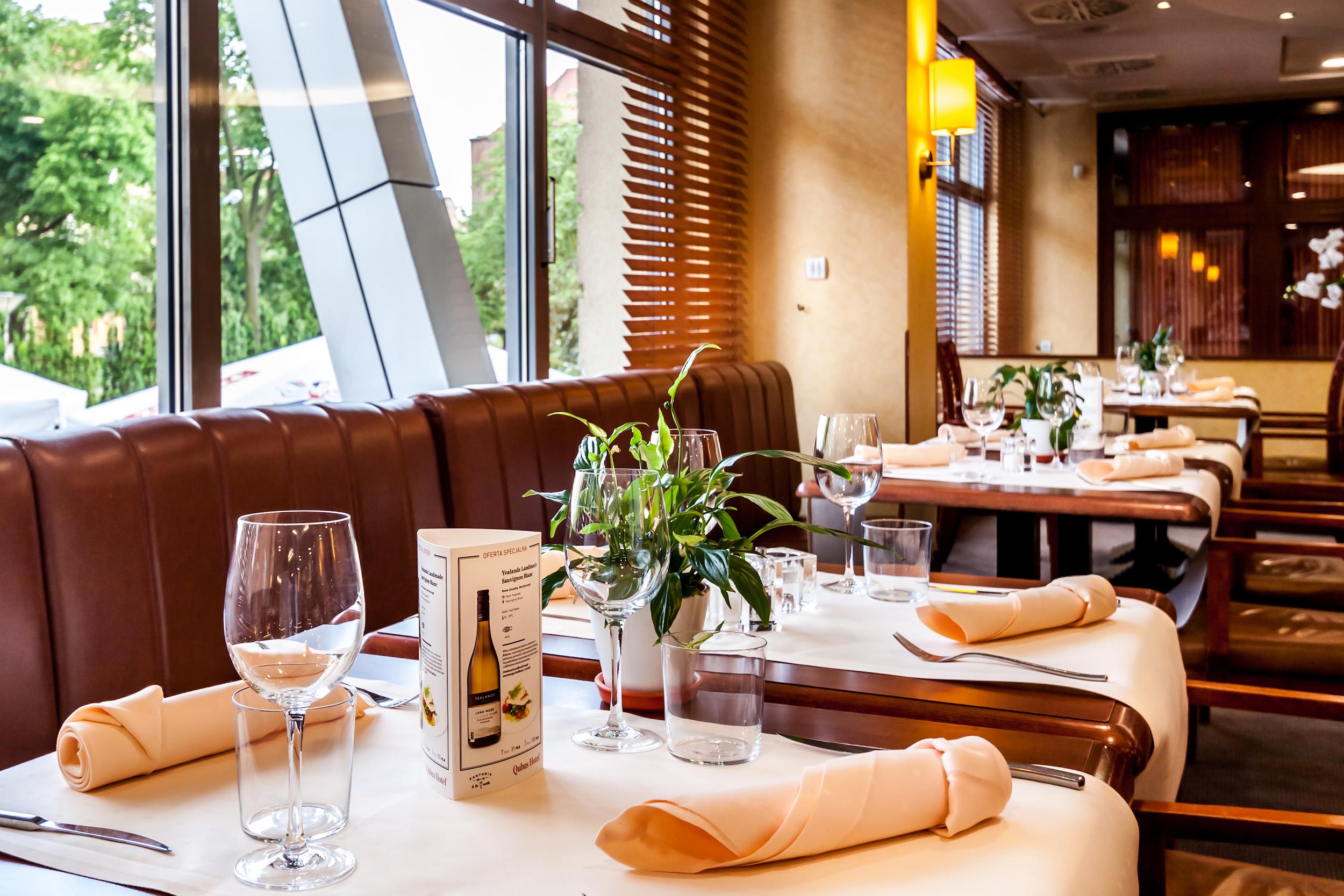 Qubus Hotel Legnica Luaran gambar