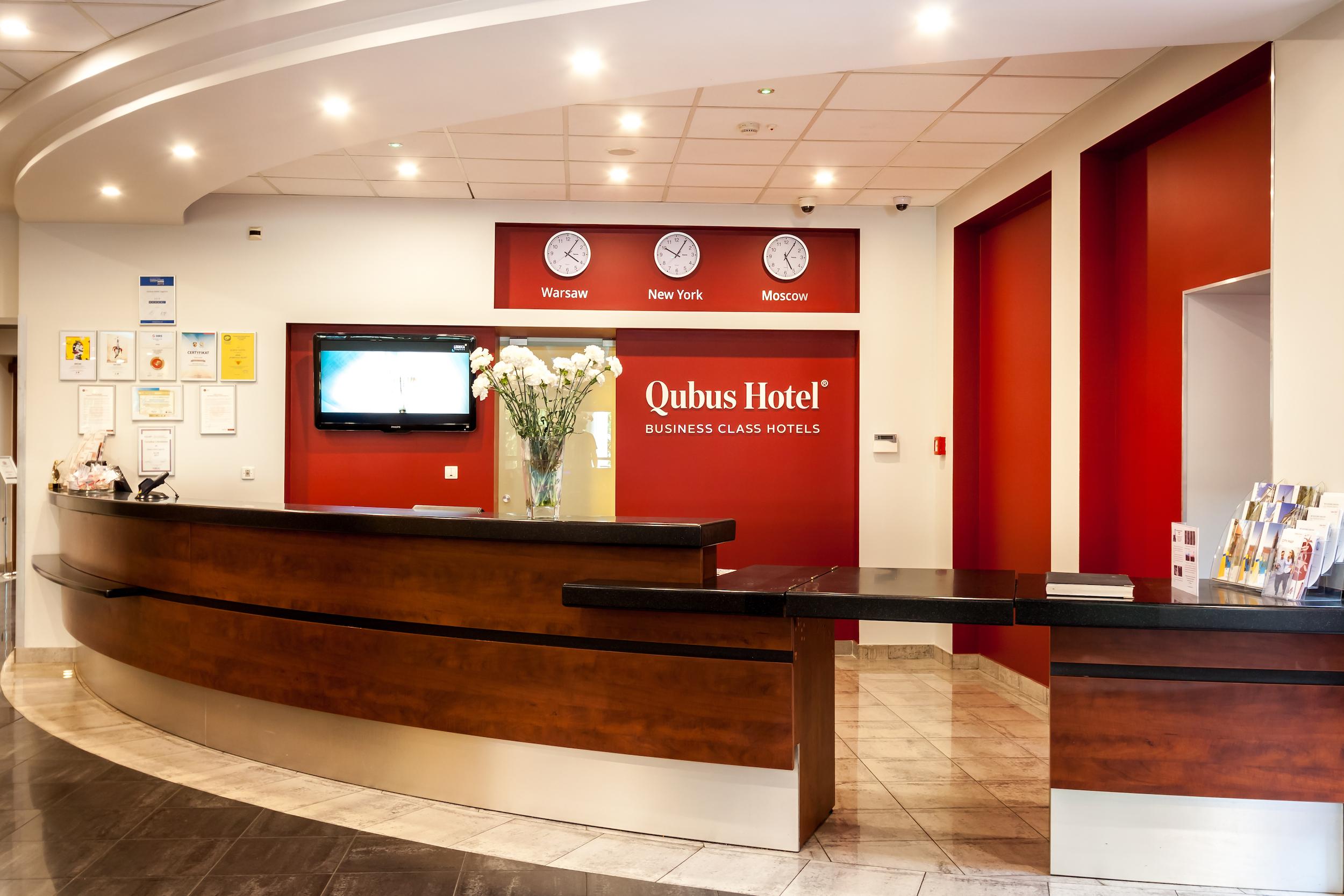 Qubus Hotel Legnica Luaran gambar