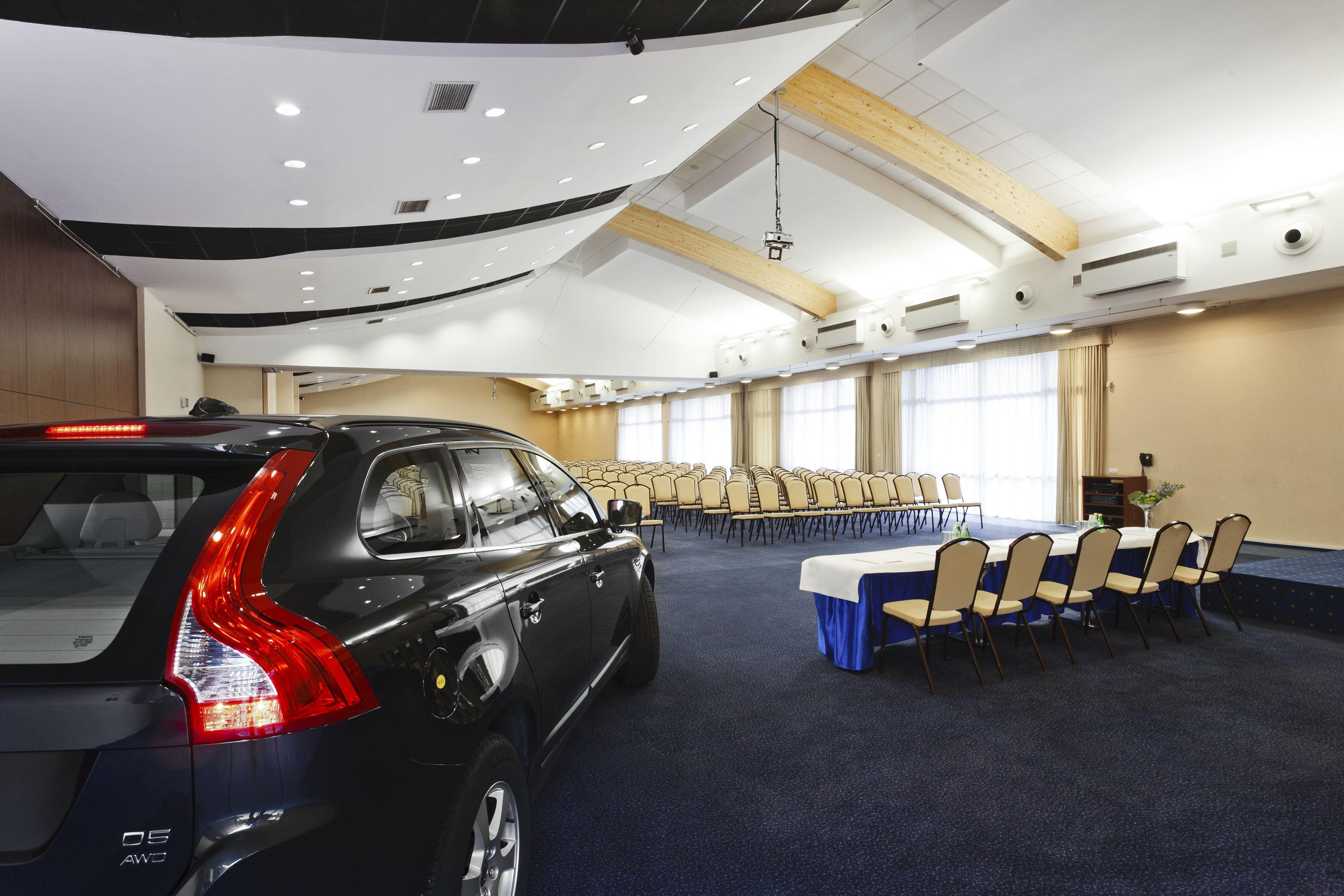 Qubus Hotel Legnica Luaran gambar