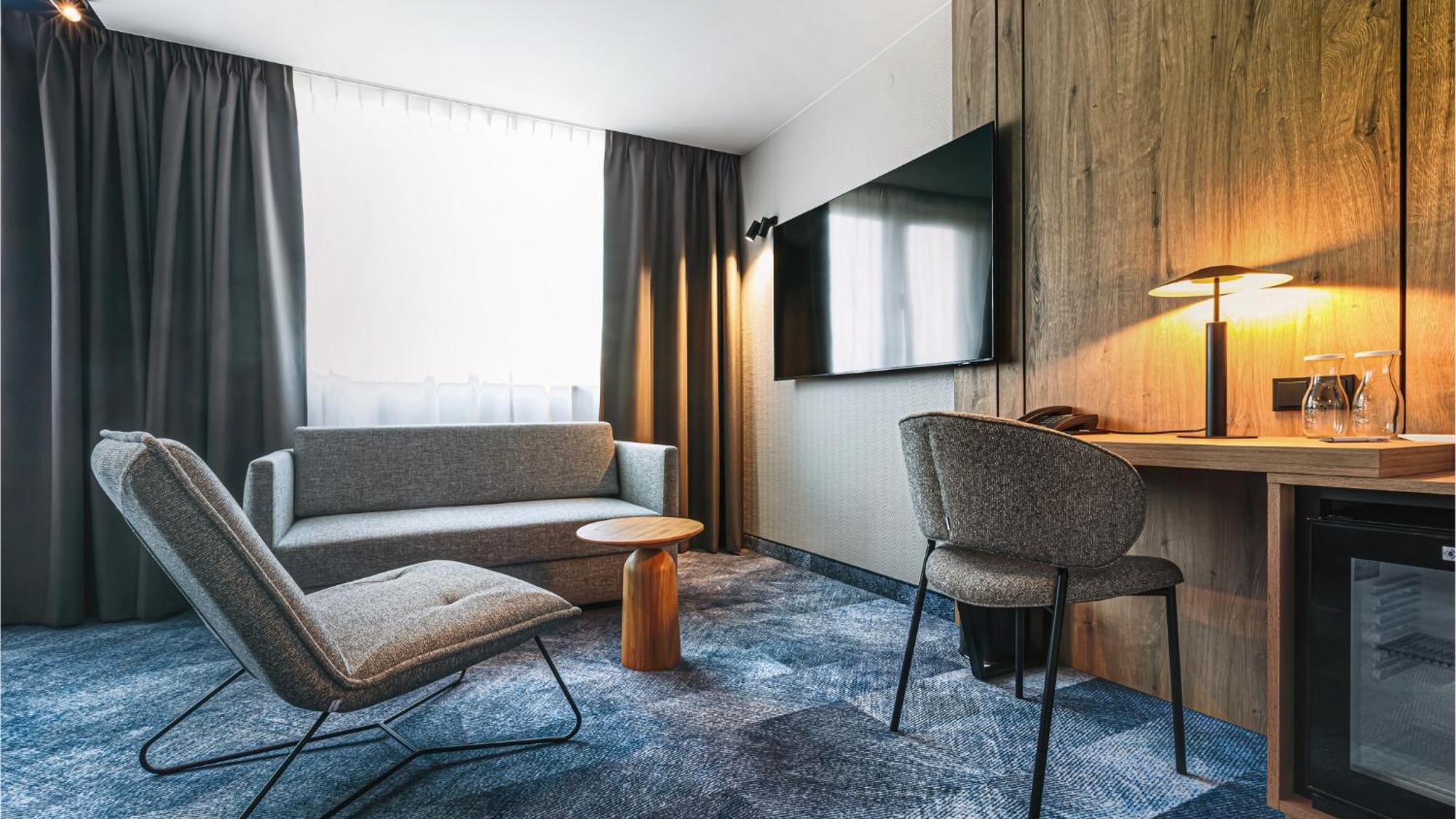 Qubus Hotel Legnica Luaran gambar