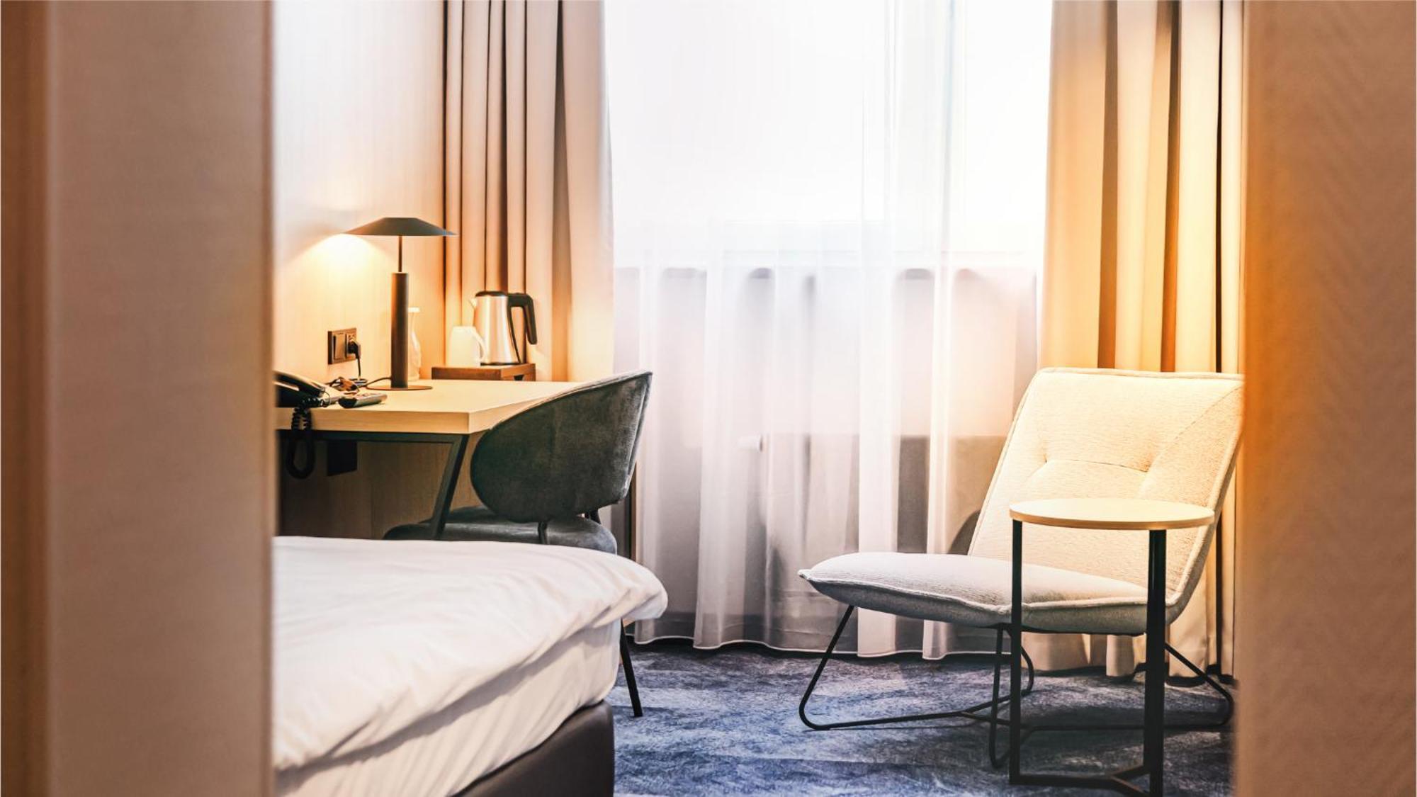 Qubus Hotel Legnica Luaran gambar