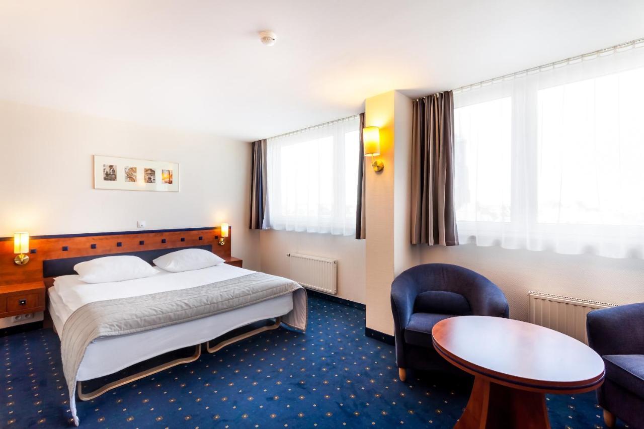 Qubus Hotel Legnica Bilik gambar