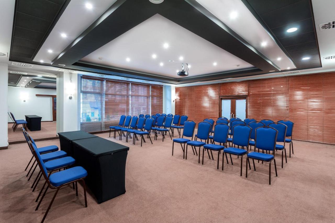 Qubus Hotel Legnica Luaran gambar